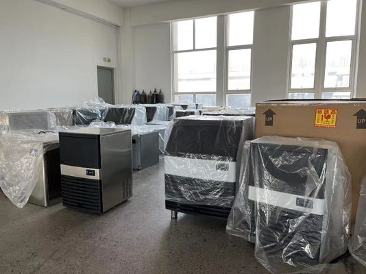 1236*600*670mm Máquina de fabricação de gelo comercial de grande capacidade para produção de gelo em grande escala