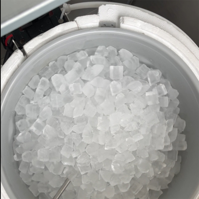 120kg/24h Fabricante de cubos de gelo com água e produção de gelo R404a Refrigerante em KS-120